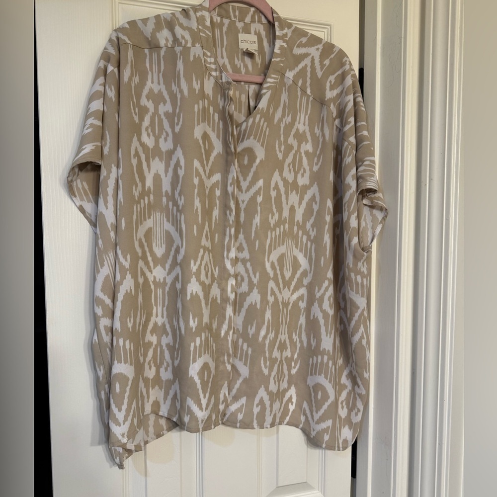 Chicos Blouse Tan And White size L/xl
